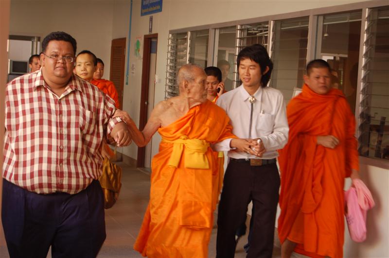 ../Picture/2552/DSC_0093 (Medium).JPG